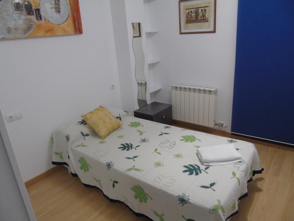 Apartamentos Mequedo Alcañiz エクステリア 写真